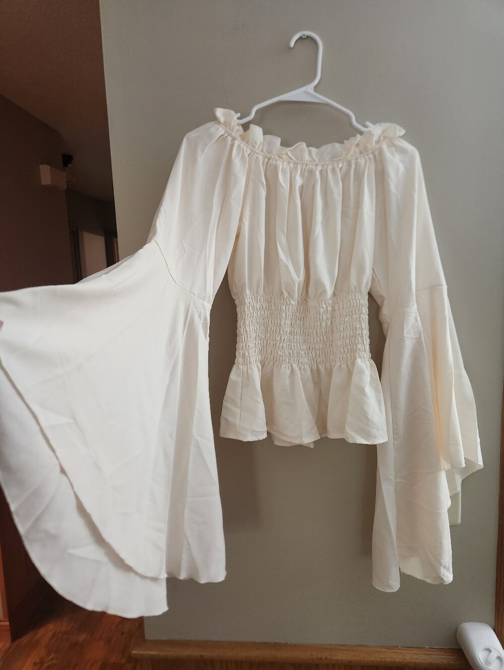 Cream Smocked Renaissance Off Shoulder Edwardian Peasant Blouse Ren Faire Sz L